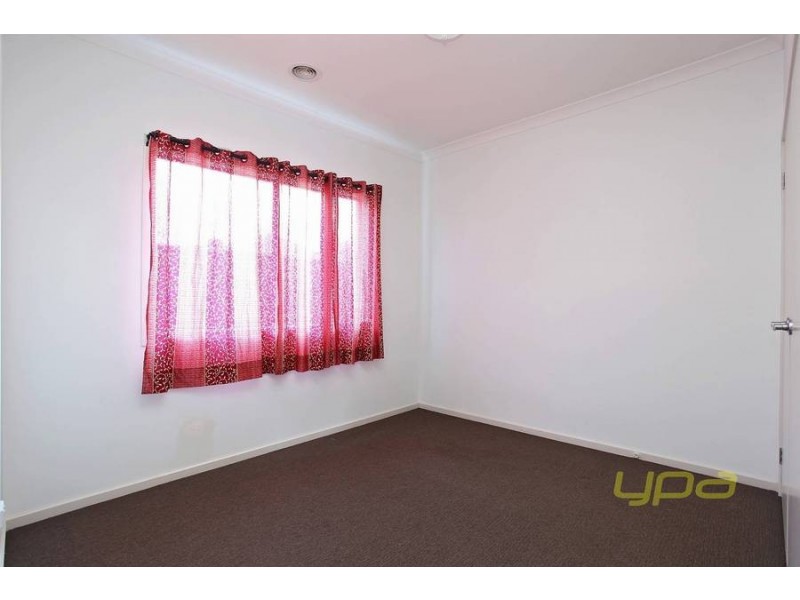 7 McLaren Chase, Caroline Springs VIC 3023