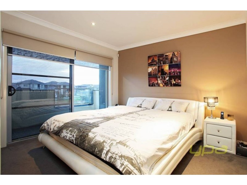 5 Meyers Lane, Caroline Springs VIC 3023