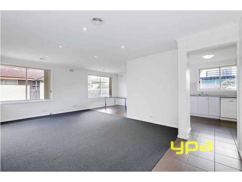 12 Tanglewood Street, Kings Park VIC 3021