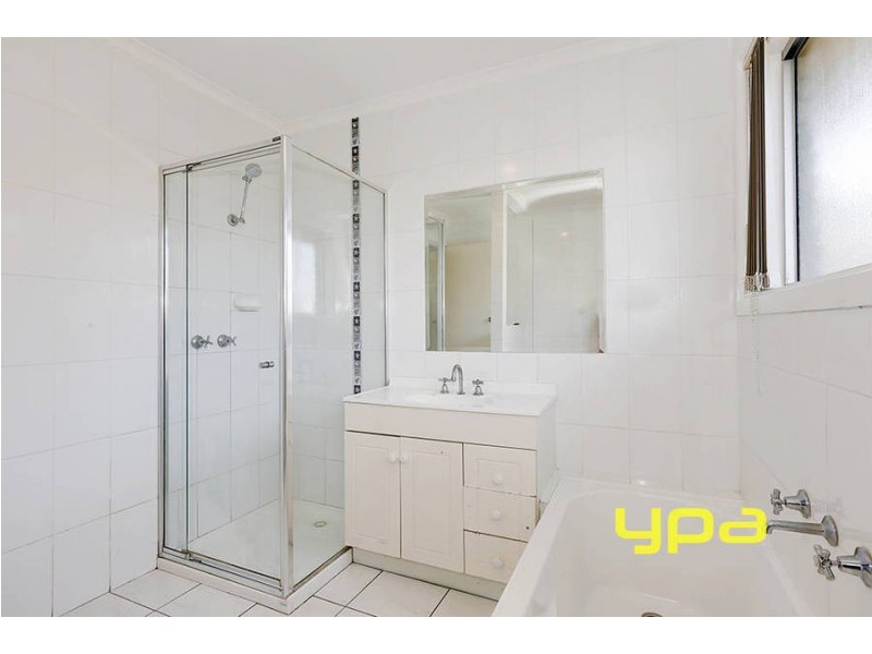 12 Tanglewood Street, Kings Park VIC 3021