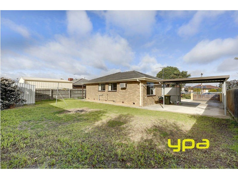 12 Tanglewood Street, Kings Park VIC 3021