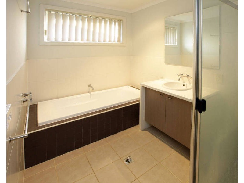 11 Buckhaven Street, Deer Park VIC 3023