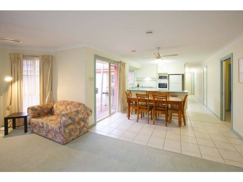 24 Daylesford Terrace, Caroline Springs VIC 3023