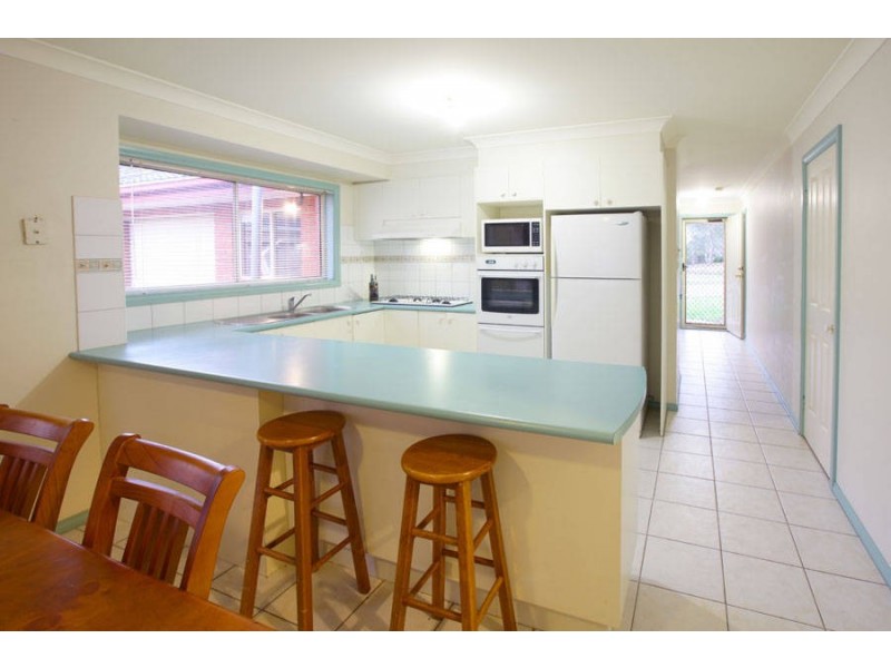 24 Daylesford Terrace, Caroline Springs VIC 3023