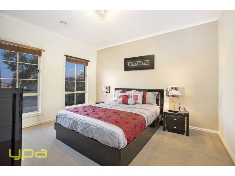 9 West Highland Drive, Burnside Heights VIC 3023