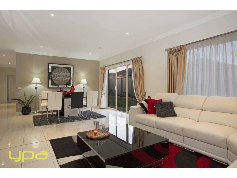 9 West Highland Drive, Burnside Heights VIC 3023