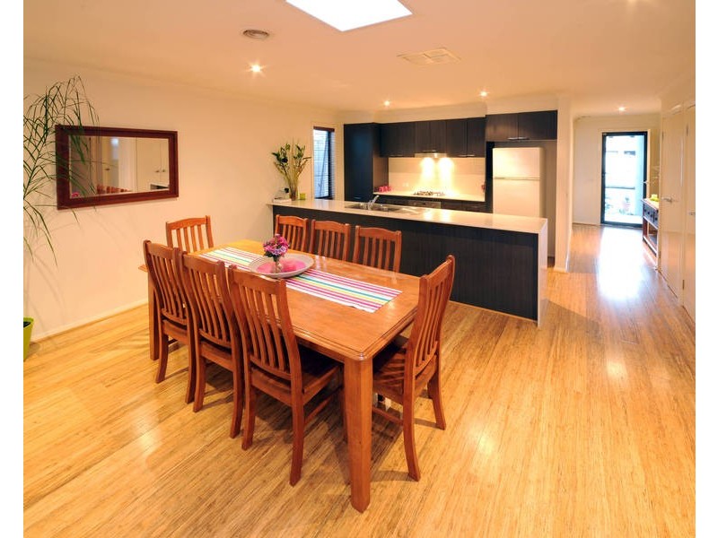 13 Belleville Close, Burnside Heights VIC 3023