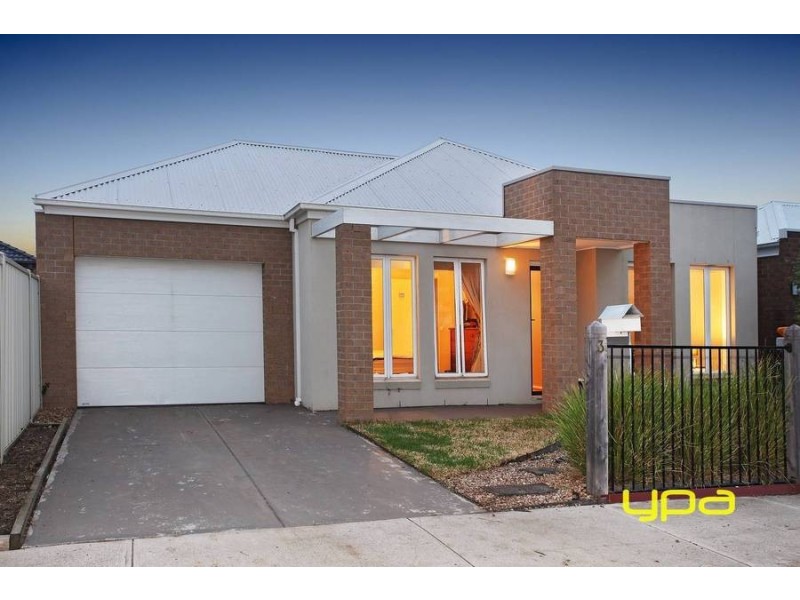 3 Hawksbury Green, Caroline Springs VIC 3023
