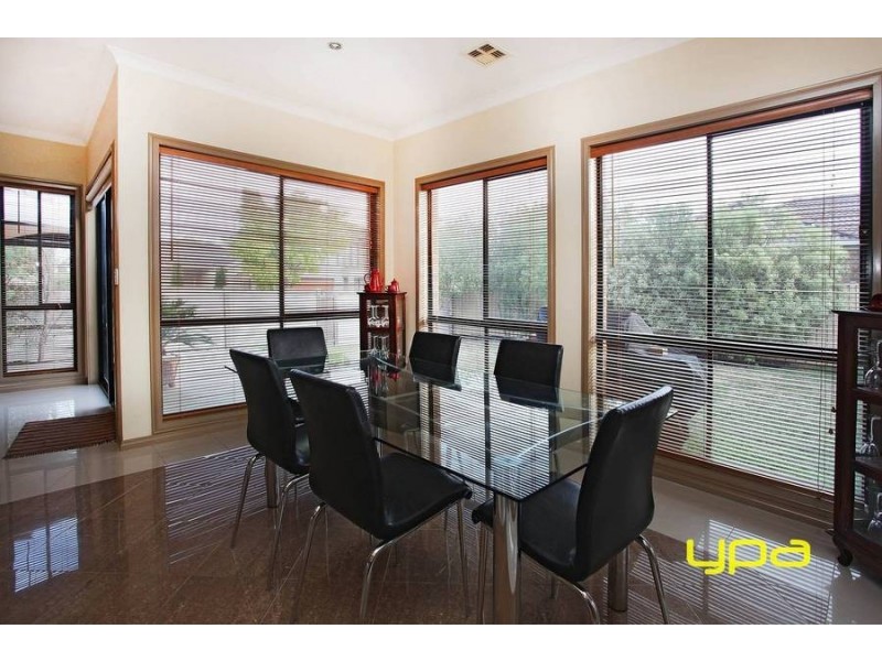 28 Studley Parkway, Caroline Springs VIC 3023