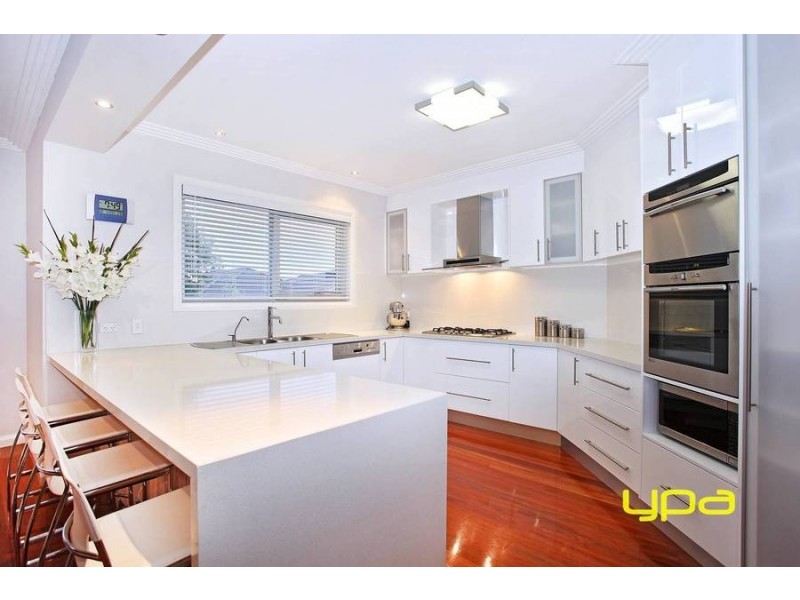 20 Highbury Close, Caroline Springs VIC 3023