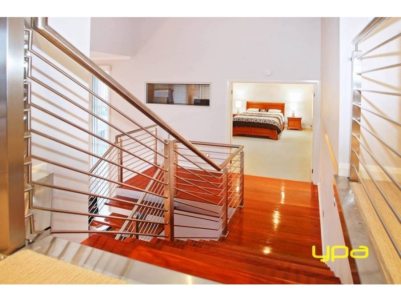 20 Highbury Close, Caroline Springs VIC 3023