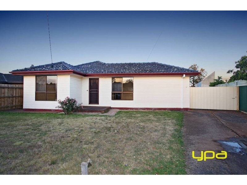 24 Socrates Way, Rockbank VIC 3335