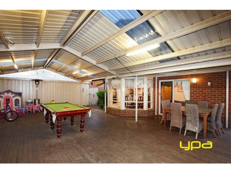 21 Broadhurst Way, Caroline Springs VIC 3023
