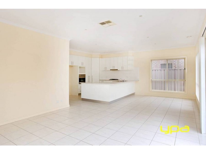 48 Mount Way, Caroline Springs VIC 3023