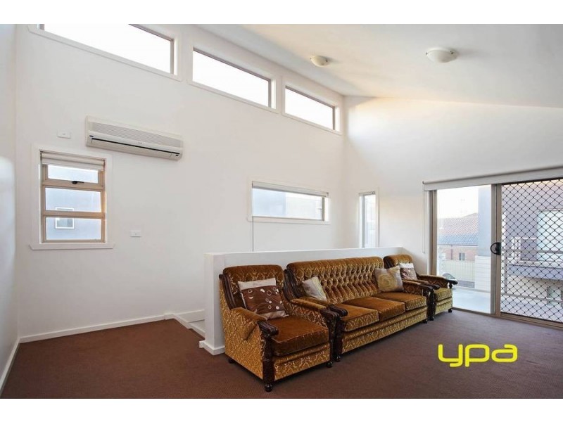 5/30 Cranwell Square, Caroline Springs VIC 3023
