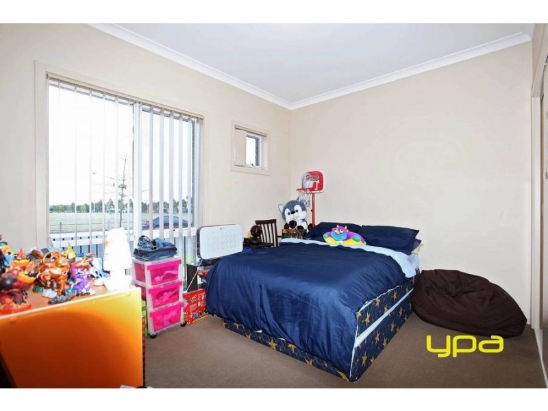 10/30-40 College Street, Caroline Springs VIC 3023