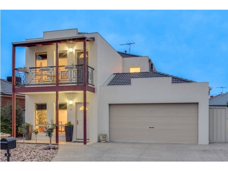 2 Alderstead Place, Caroline Springs VIC 3023