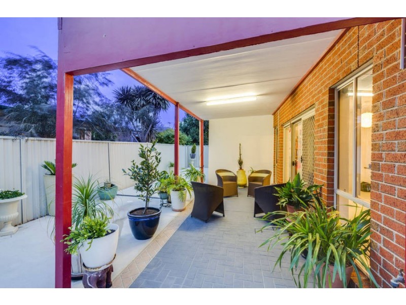 2 Alderstead Place, Caroline Springs VIC 3023