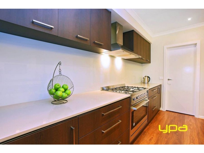 25 Dawkins Avenue, Plumpton VIC 3335