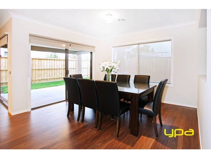 25 Dawkins Avenue, Plumpton VIC 3335