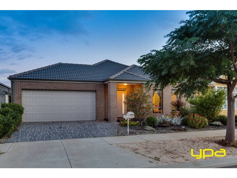 7 Daly Circuit, Caroline Springs VIC 3023