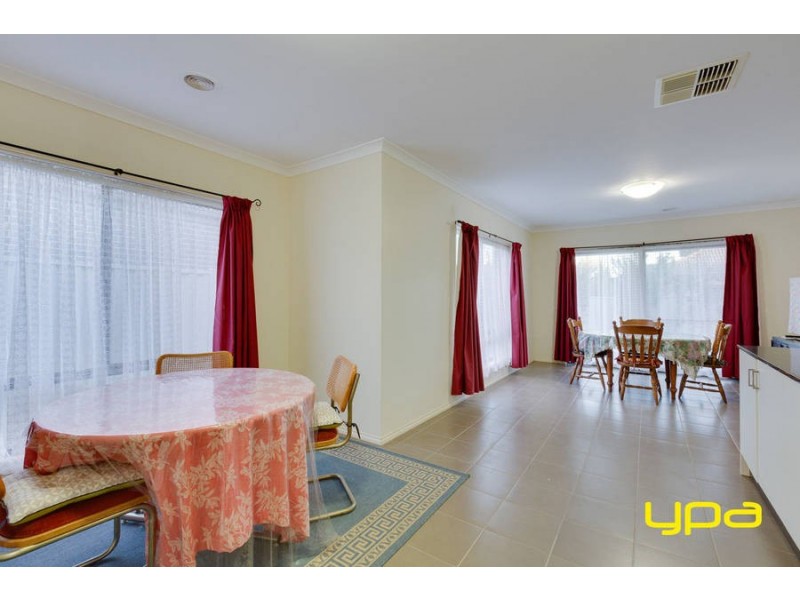 7 Daly Circuit, Caroline Springs VIC 3023