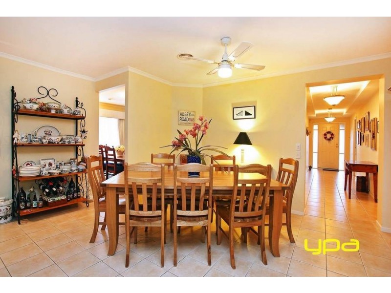 7 Taylors Court, Caroline Springs VIC 3023