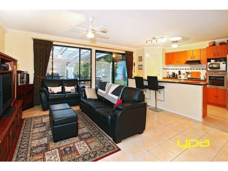 7 Taylors Court, Caroline Springs VIC 3023