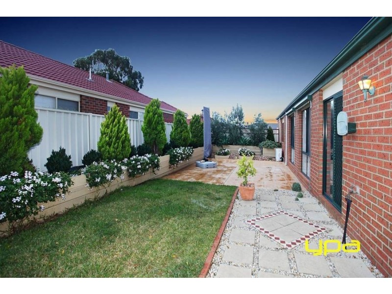 7 Taylors Court, Caroline Springs VIC 3023