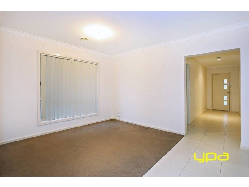 12 Wilkins Crescent, Burnside Heights VIC 3023
