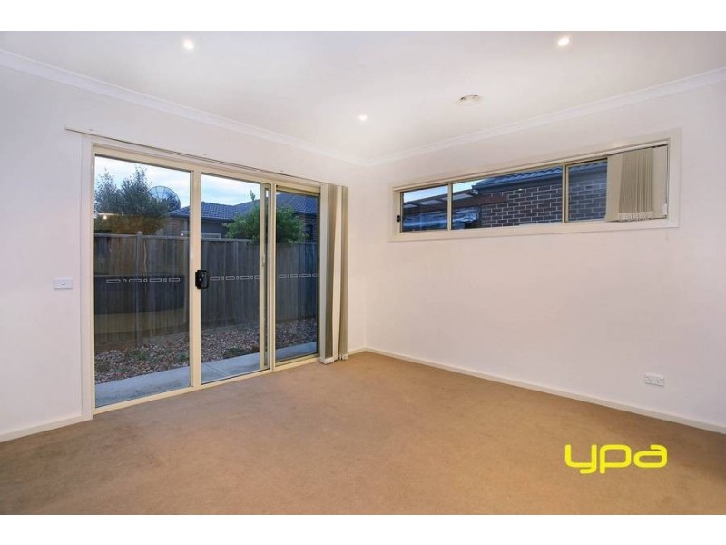 12 Wilkins Crescent, Burnside Heights VIC 3023