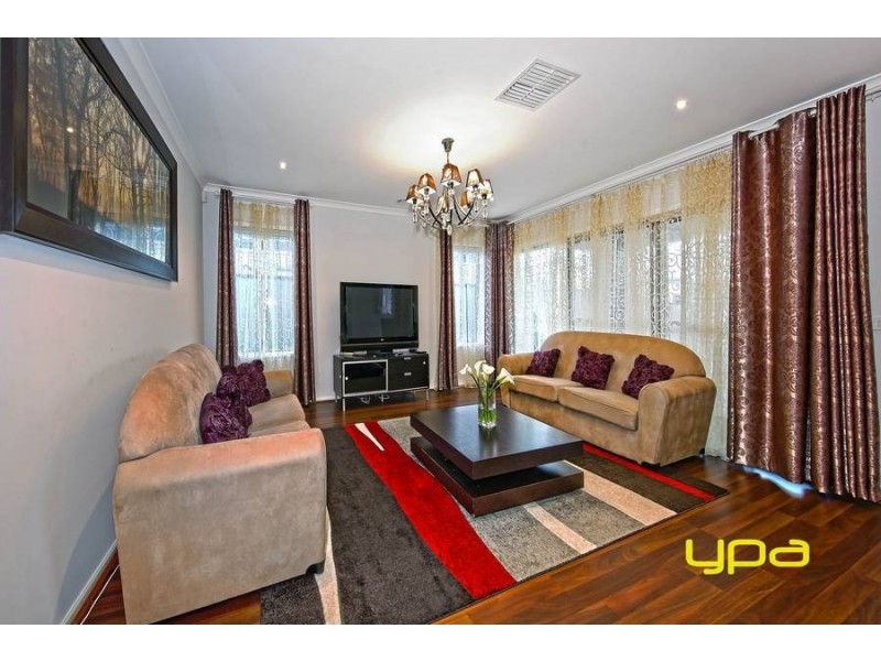 81 Tenterfield Drive, Burnside Heights VIC 3023