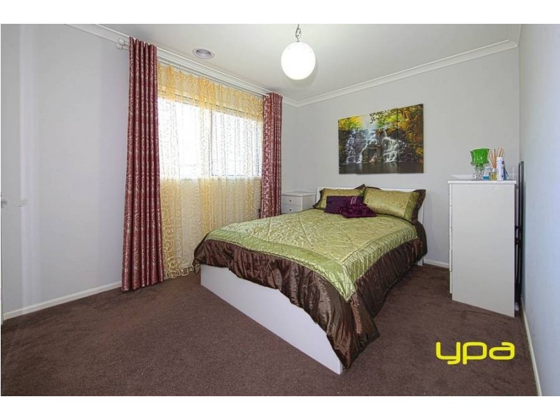 81 Tenterfield Drive, Burnside Heights VIC 3023