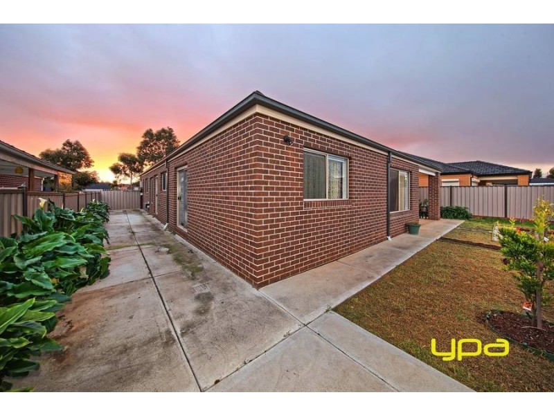 81 Tenterfield Drive, Burnside Heights VIC 3023