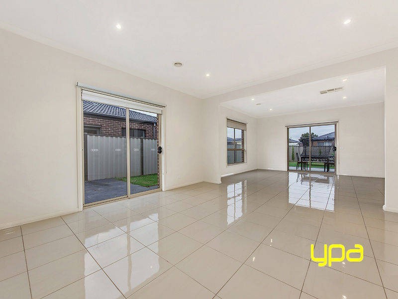30 Connor Drive, Burnside Heights VIC 3023