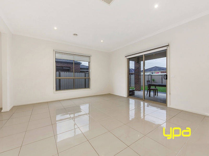 30 Connor Drive, Burnside Heights VIC 3023