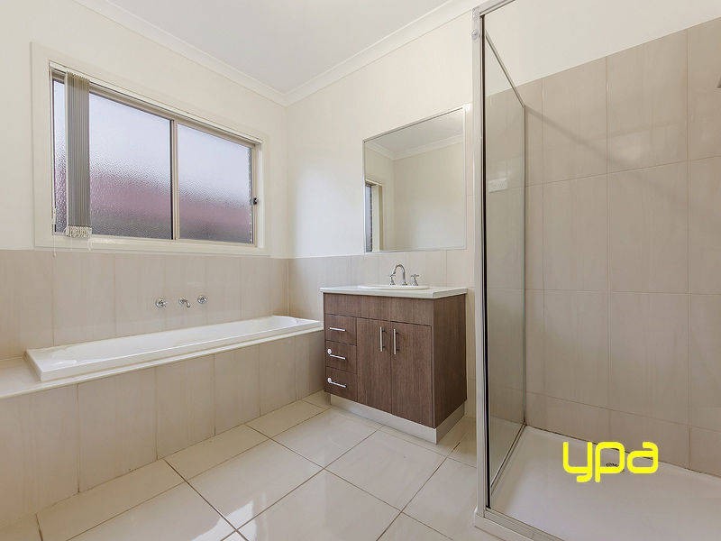 30 Connor Drive, Burnside Heights VIC 3023