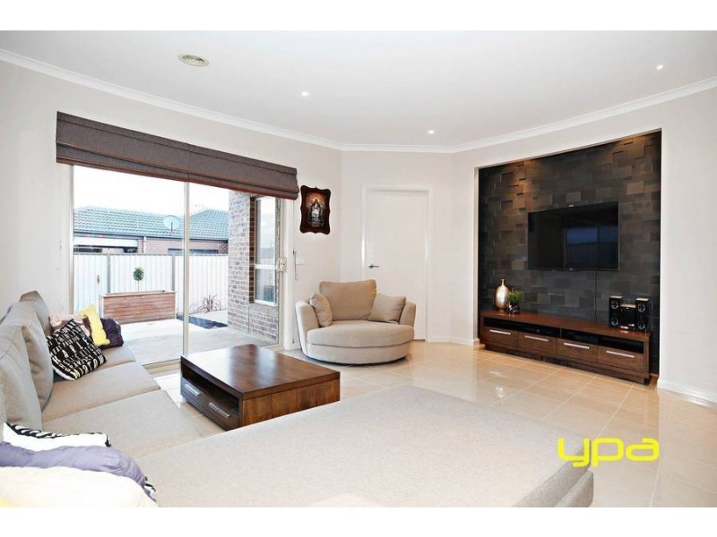 4 Naomi Street, Burnside Heights VIC 3023