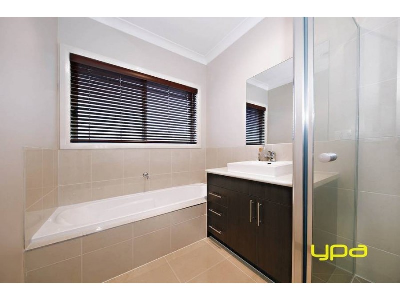 4 Naomi Street, Burnside Heights VIC 3023