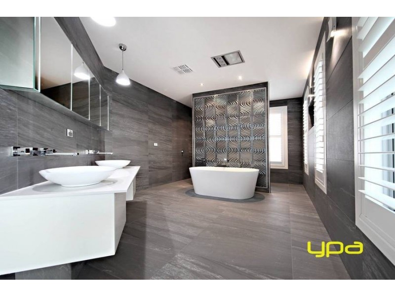 6 Brook Street, Caroline Springs VIC 3023