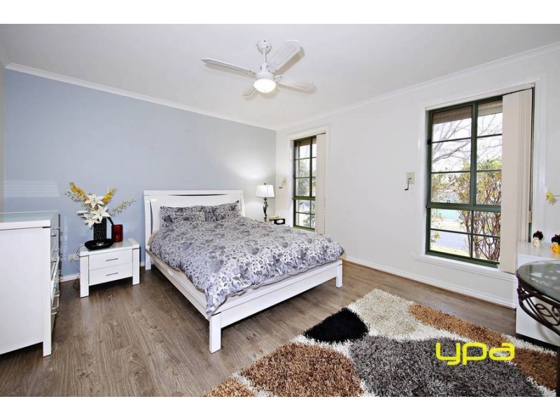 44 Northampton Crescent, Caroline Springs VIC 3023