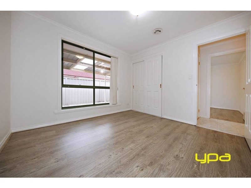 44 Northampton Crescent, Caroline Springs VIC 3023