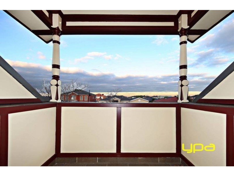 6 Coogee Place, Burnside VIC 3023