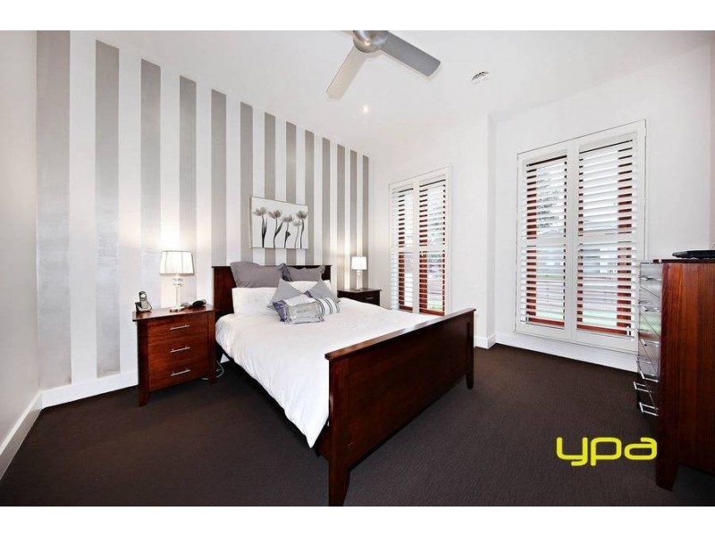 9 Rosella Crescent, Caroline Springs VIC 3023