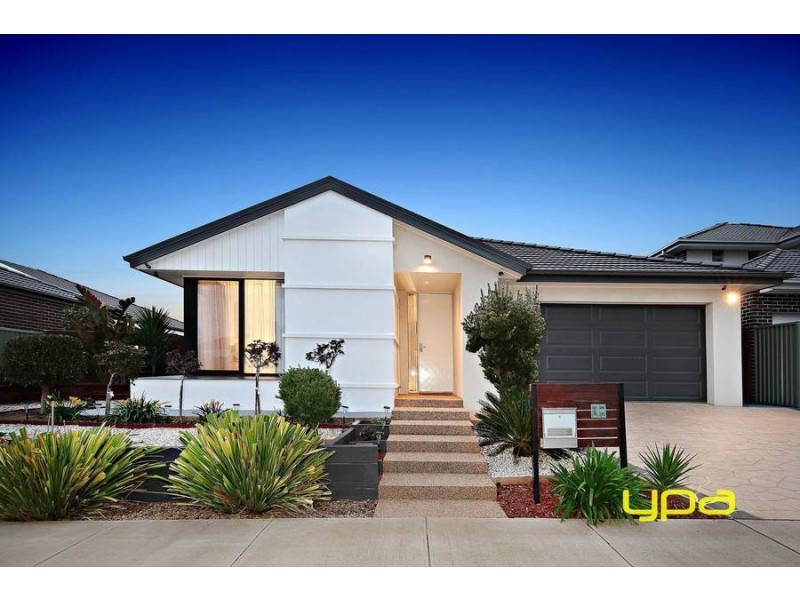 19 Asthima Way, Caroline Springs VIC 3023