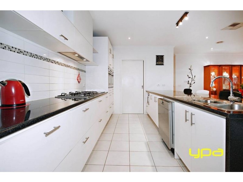 19 Asthima Way, Caroline Springs VIC 3023