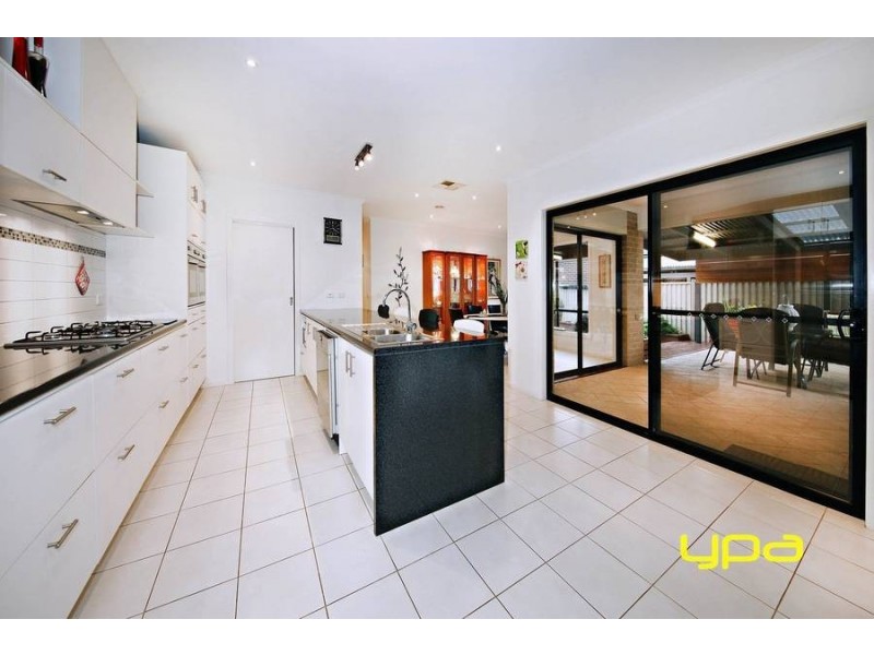 19 Asthima Way, Caroline Springs VIC 3023