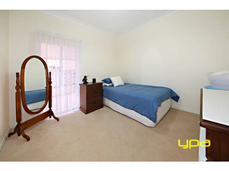 21 Herrington Turn, Caroline Springs VIC 3023