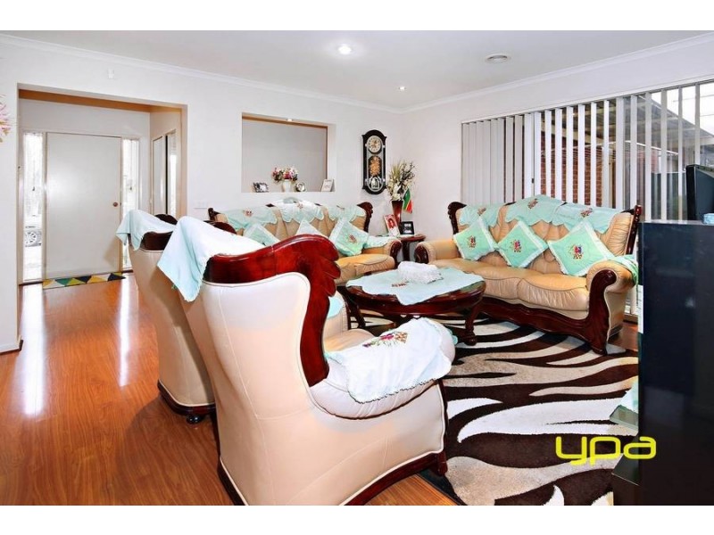 2 Tatiana Place, Burnside VIC 3023