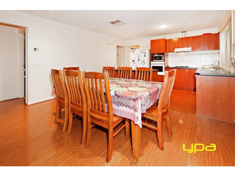 2 Tatiana Place, Burnside VIC 3023